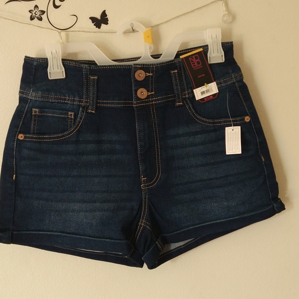 Short jeans